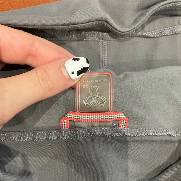 TNA Sweatpants - Picture 4 of 5